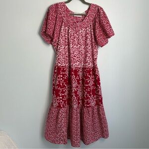 Vintage Red Floral Women's Hawaiian Style Dress Size Medium